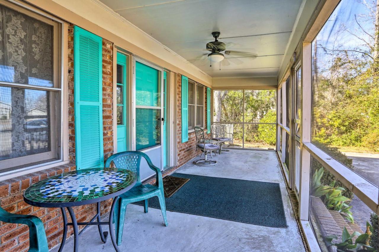 Lake Waccamaw Home With Fenced Yard And Shared Pier! المظهر الخارجي الصورة