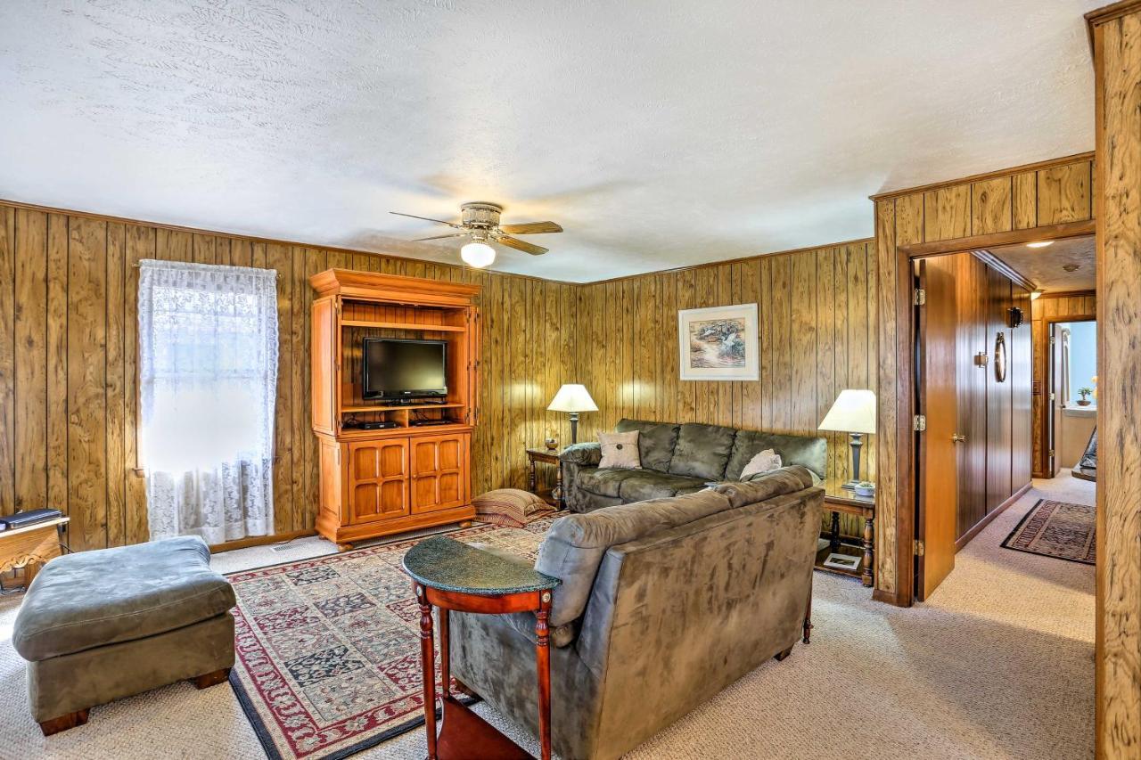 Lake Waccamaw Home With Fenced Yard And Shared Pier! المظهر الخارجي الصورة