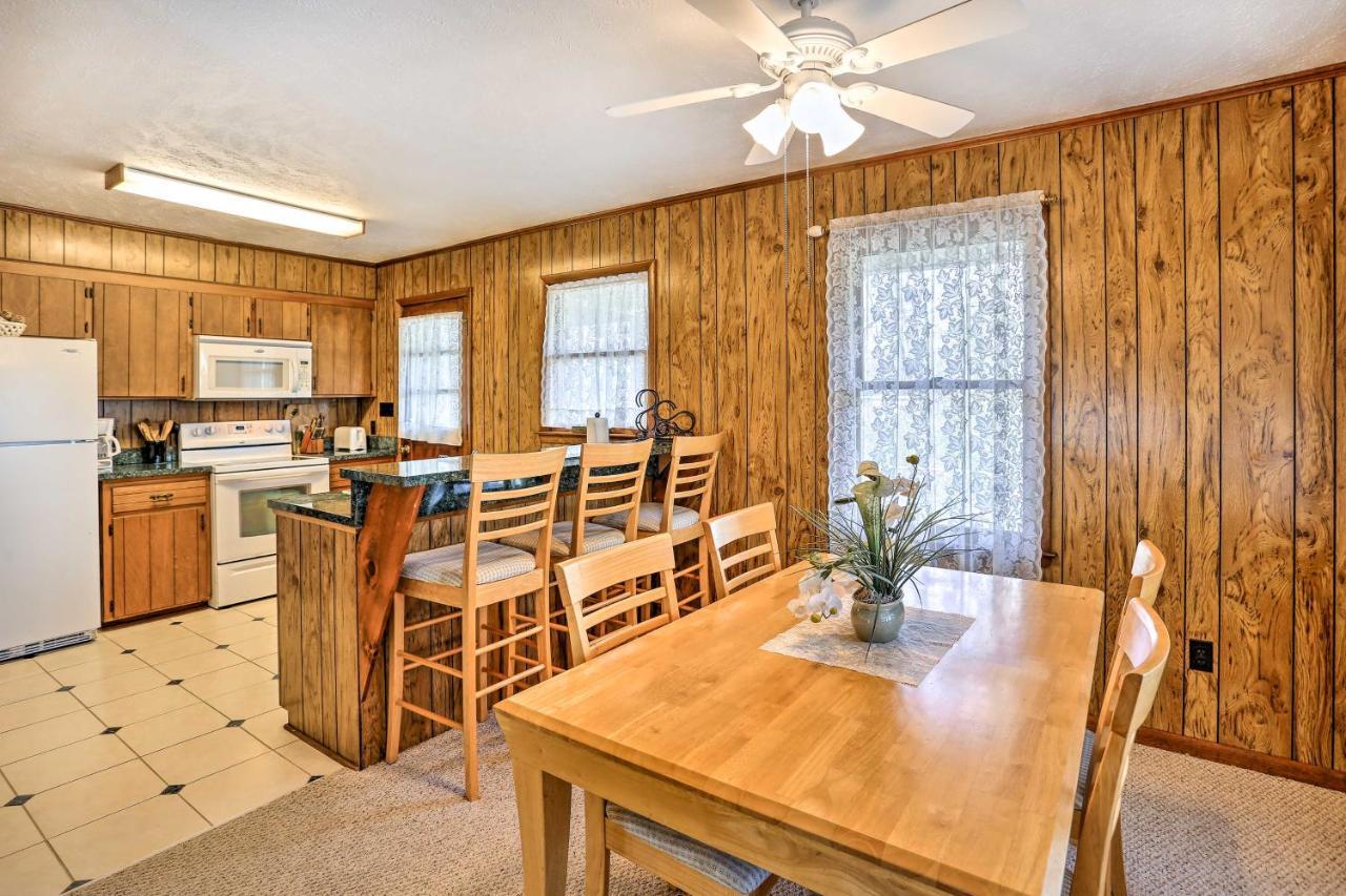Lake Waccamaw Home With Fenced Yard And Shared Pier! المظهر الخارجي الصورة