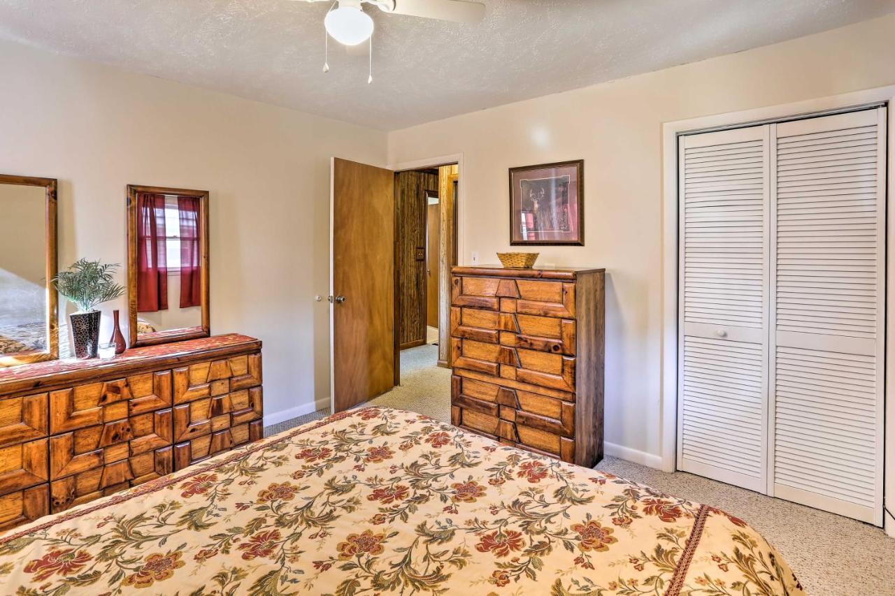 Lake Waccamaw Home With Fenced Yard And Shared Pier! المظهر الخارجي الصورة